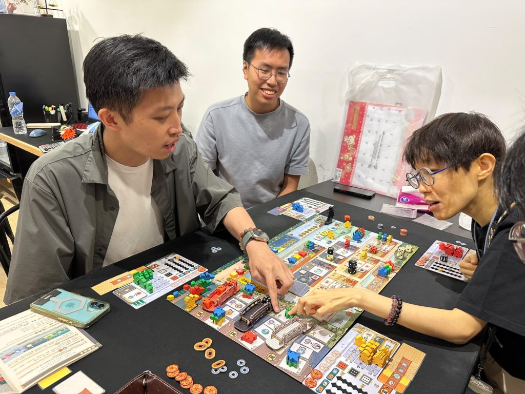 學員之間的互動